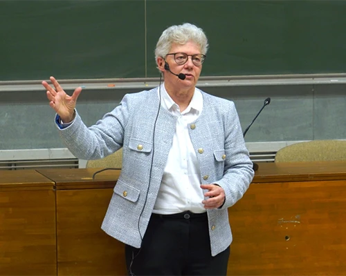 Anne L'huillier